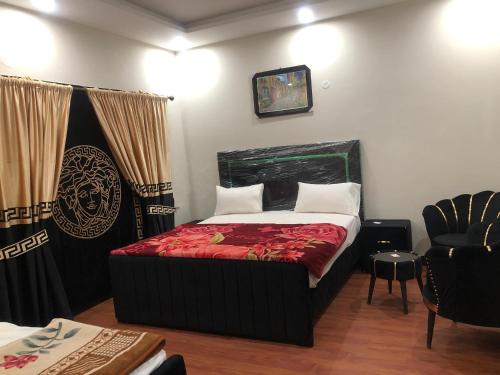 Defence-Mark-Hotel - image 9