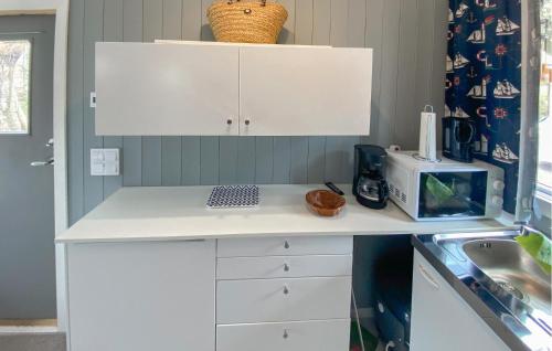 Konyha, Awesome Home In Grundsund With Wifi in Grundsund