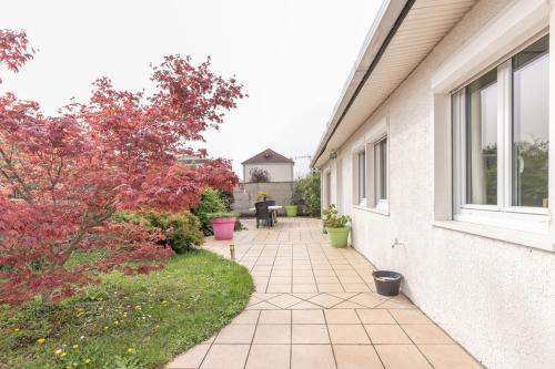La Belle Escale - Maison proche gare et d'Orléans (La Belle Escale - Maison proche gare et d'Orleans) in Fleury-les-Aubrais