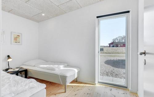 3 Bedroom Beautiful Home In Haderslev in Aro