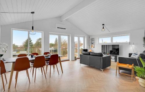  Nice Apartment In Slagelse With Kitchen in Slagelse