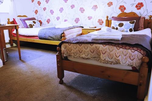 Twin room, private bathroom