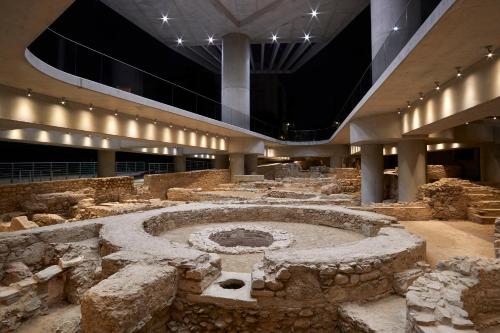 Acropolis View Apartment - image 3