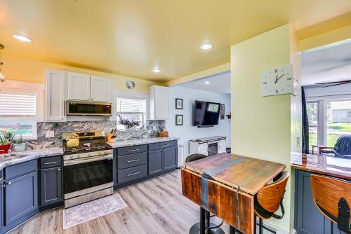 White Lake Vacation Rental about 5 Mi to Skiing! in Walled Lake, USA