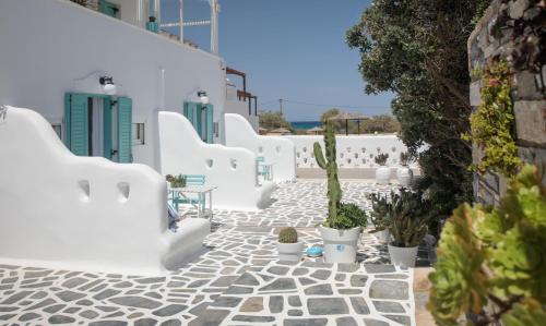 Naxos Cave Suites Naxos Cave Suites