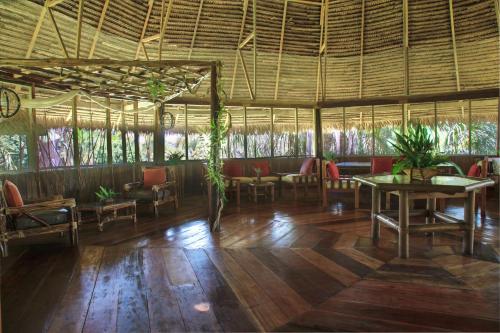 Bar/lounge, Pacaya Samiria Amazon Lodge - ALL INCLUSIVE in San Regis