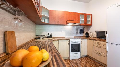 UrbanElegance Escape, top location, private parking, Bratislava (photo 6)