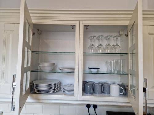 Kitchen, West Beck House Newcastle - Spacious Double Room in North Shields