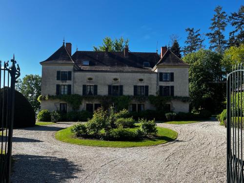 Chateau De Martigny