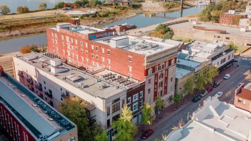 Landing at 99 Front - 2 Bedrooms in Downtown Memphis in Memphis, USA