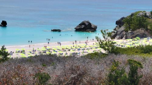 AIRBAB Moon Gate East in Bermuda