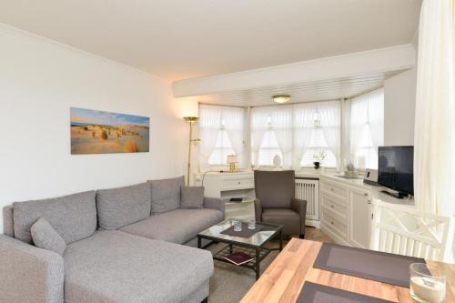 Fewo-Tietje-Traumhafter-Blick-ueber-die-Felder-bis-nach-Keitum - image 7