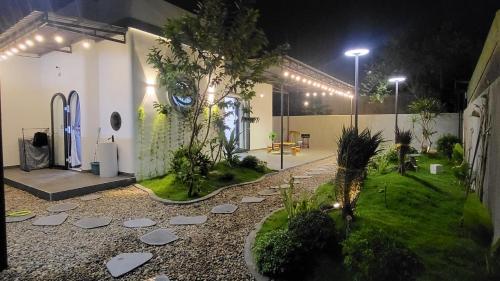 . Homestay Ngõ Nhỏ