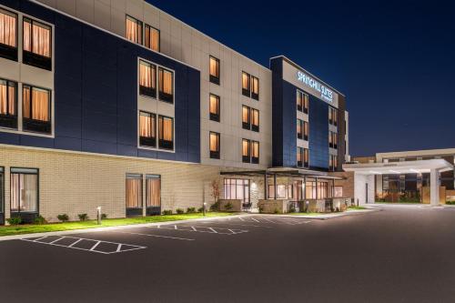 SpringHill Suites by Marriott Menomonee Falls - image 4