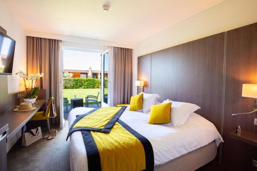 1 queen bed
