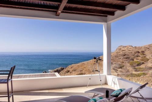 New Oceanfront 2BR Contemporary Condo in Cerritos in El Pescadero, Mexico