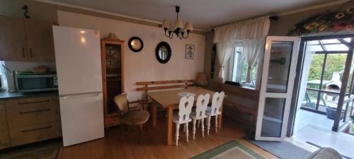 Iekārtas, Cudodomek na Mazurach w Woszczelach kolo Elku in Woszczele