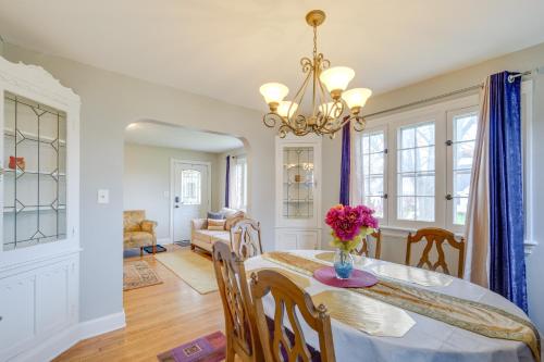 Inviting Vacation Home 2 Mi to Mill Creek Falls! in Garfield Heights, USA