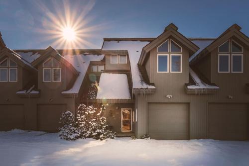 Backwater Retreat PV26 Backwater Retreat PV26