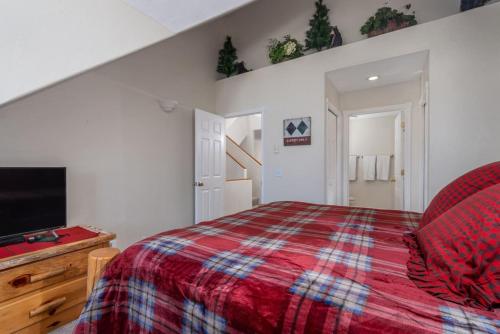 Backwater Retreat PV26 Backwater Retreat PV26