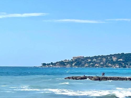 Le Victoria Beach, beau T2 a 1 minute des plages in Menton