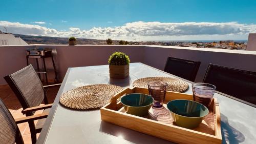 Click & Guest -Terrace with Sea and Mountain Views