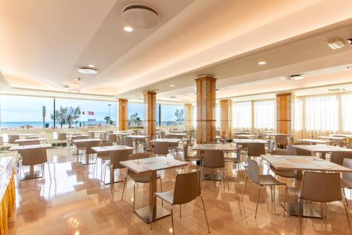 Hotel Metropole - image 10