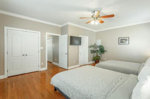 04 Downtown home with garage parking in Chattanooga, USA