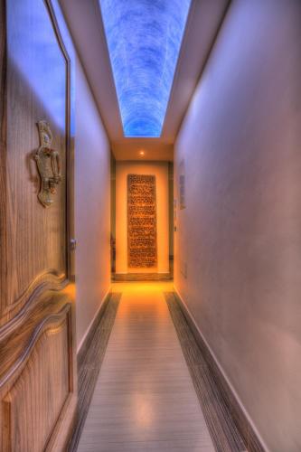 บริการและสิ่งอำนวยความสะดวก, Rok Plaza in เกียเดอิโซรา