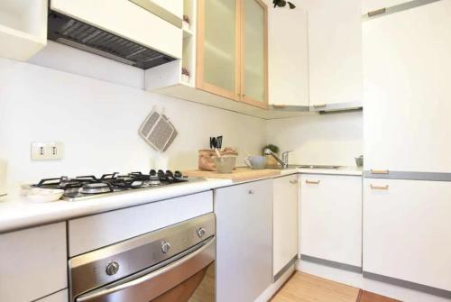 Romantic Apartment Metro Flaminio - image 13