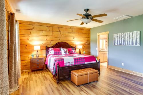 Family Cabin with Private Hot Tub and Views in Boone! in Marion (NC)