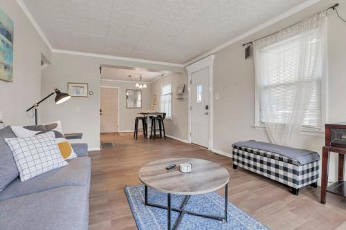 The Blue Beechwald Bungalow in Columbus, USA