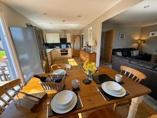 Зручності, Drumhead Cottage Finzean, Banchory Aberdeenshire Self Catering with Hot Tub in Стракан