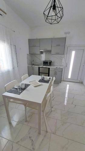 Lava Guesthouse Prive 5