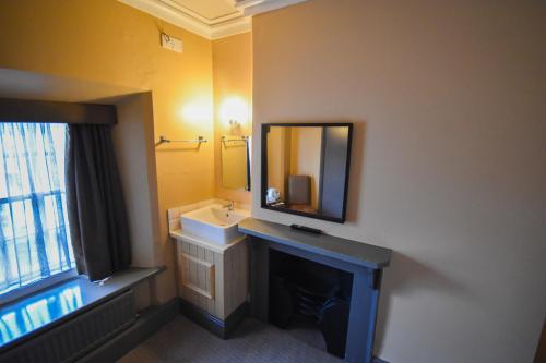 1 double bed