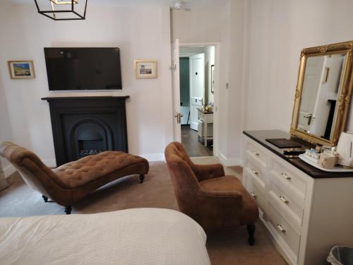 King Suite image 6