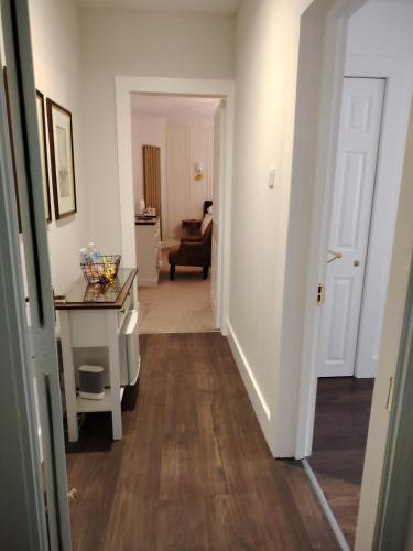 King Suite image 7