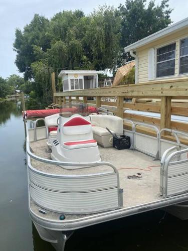 Cabin and Cottage on the Water