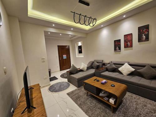 Downtown Cairo 1BR Flat- 86 - Tap to explore photos