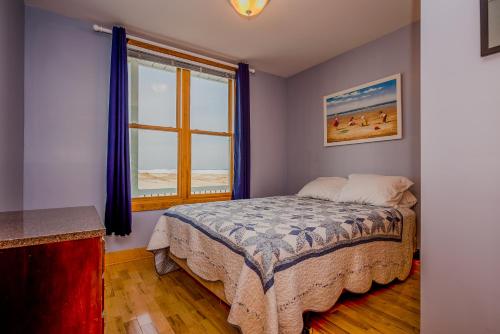 Sunset Kisses- Beachfront Luxury vacation rental in South Haven, USA