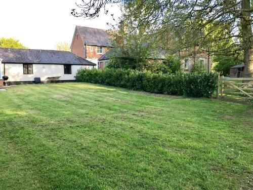 Pond Cottage