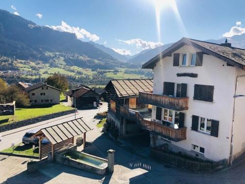 Apkārtne, Casa Via vitg sut in Surselva