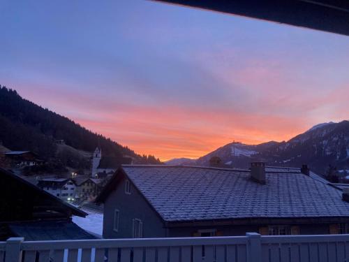Apkārtne, Casa Via vitg sut in Surselva