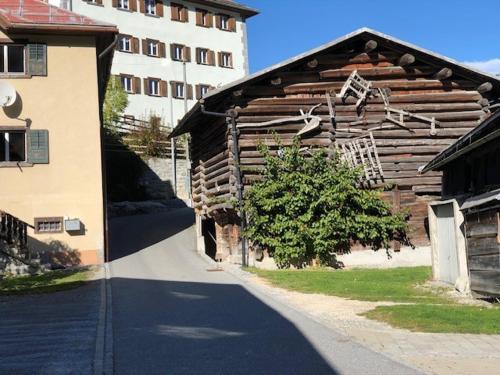 Casa Via vitg sut in Surselva