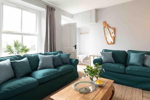 The Old Shop in Withiel Village with private enclosed garden in Withiel