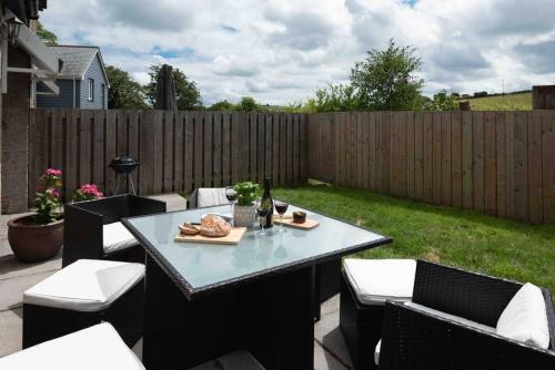 The Old Shop in Withiel Village with private enclosed garden in Withiel