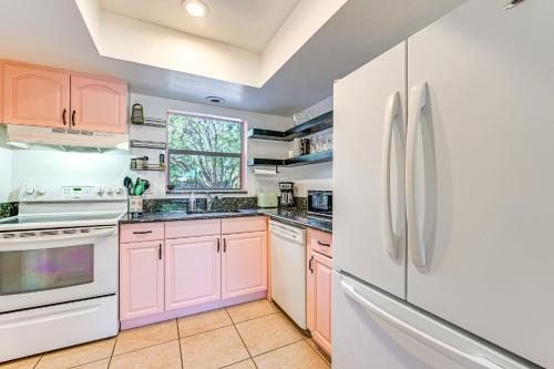 Sarasota Home with Patio and Gas Grill 2 Mi to Beach! in Sarasota, USA