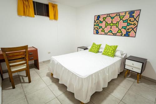 Double Room with Shared Bathroom room in Casa Águila y Cóndor Miraflores