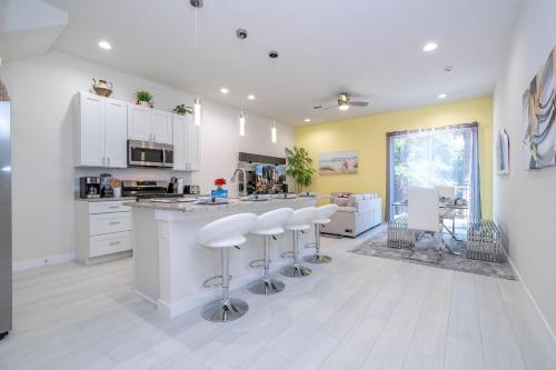 New 2024 Magic Villa 5 min to Disney in Orlando, USA