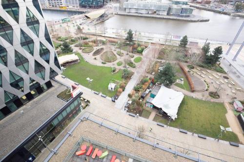 Stylish MediaCity 2Bed, Sleeps 6, Amazing Views